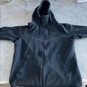 Men’s Nike tech fit sweatshirt size M